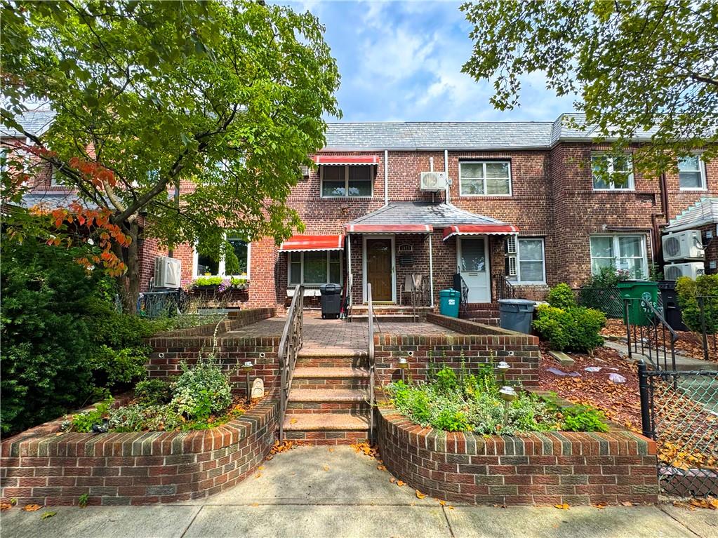 6073 71st Street Maspeth Maspeth NY 11378