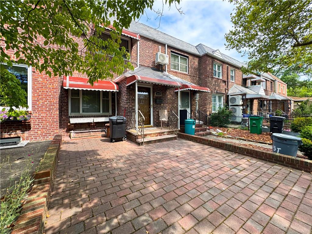 6073 71st Street Maspeth Maspeth NY 11378