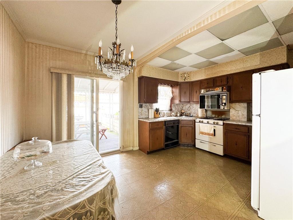 6073 71st Street Maspeth Maspeth NY 11378