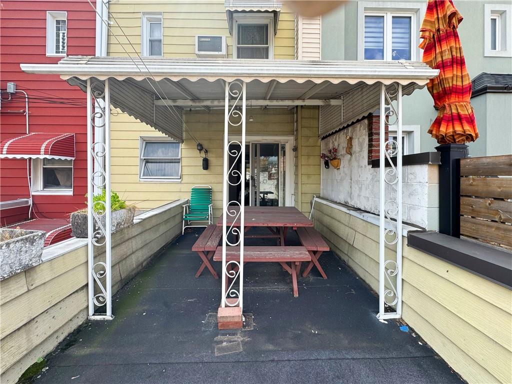 6073 71st Street Maspeth Maspeth NY 11378