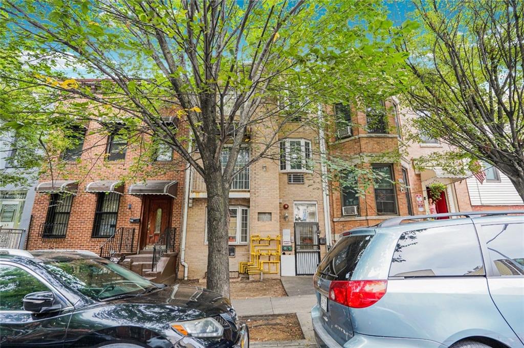 337 48th Street Sunset Park Brooklyn NY 11220