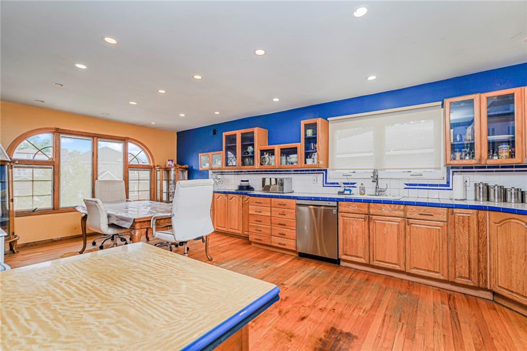 880 Sinclair Avenue Woodrow Staten Island NY 10309