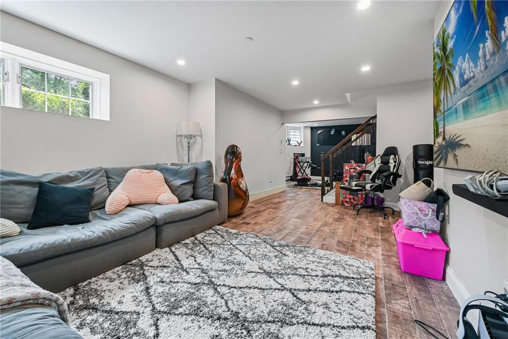 200 Cheevers Lane Tottenville Tottenville NY 10307