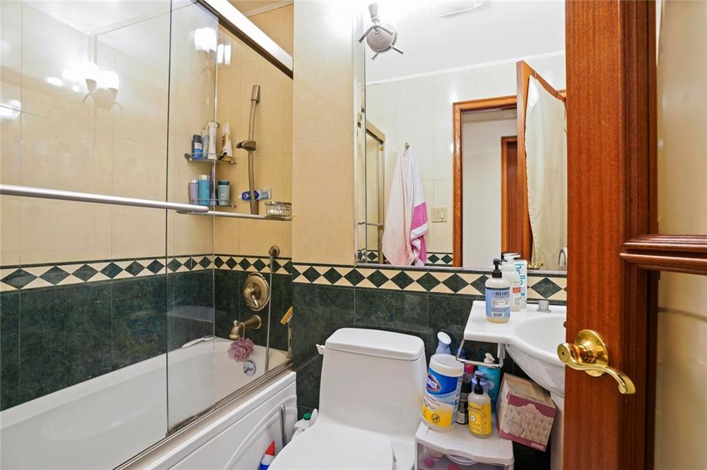 2514 Hubband Street Sheepshead Bay Brooklyn NY 11235