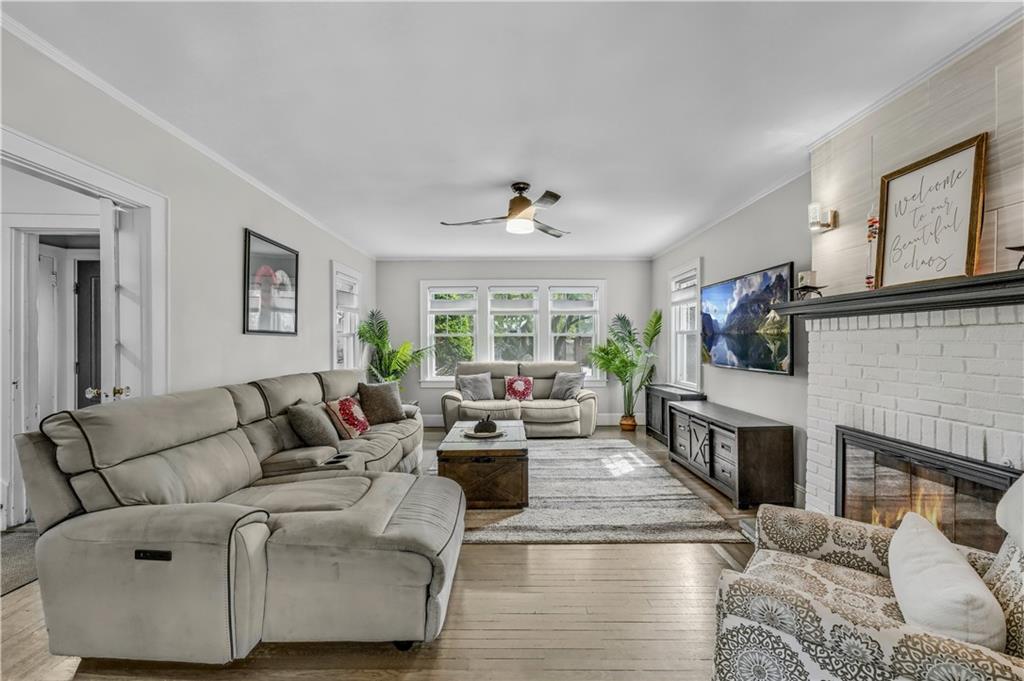 99 Rider Avenue Out of NYC Malverne NY 11565