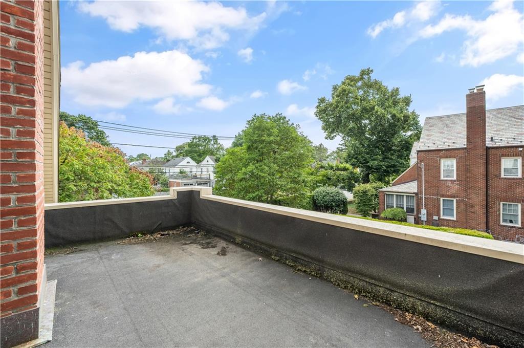 99 Rider Avenue Out of NYC Malverne NY 11565