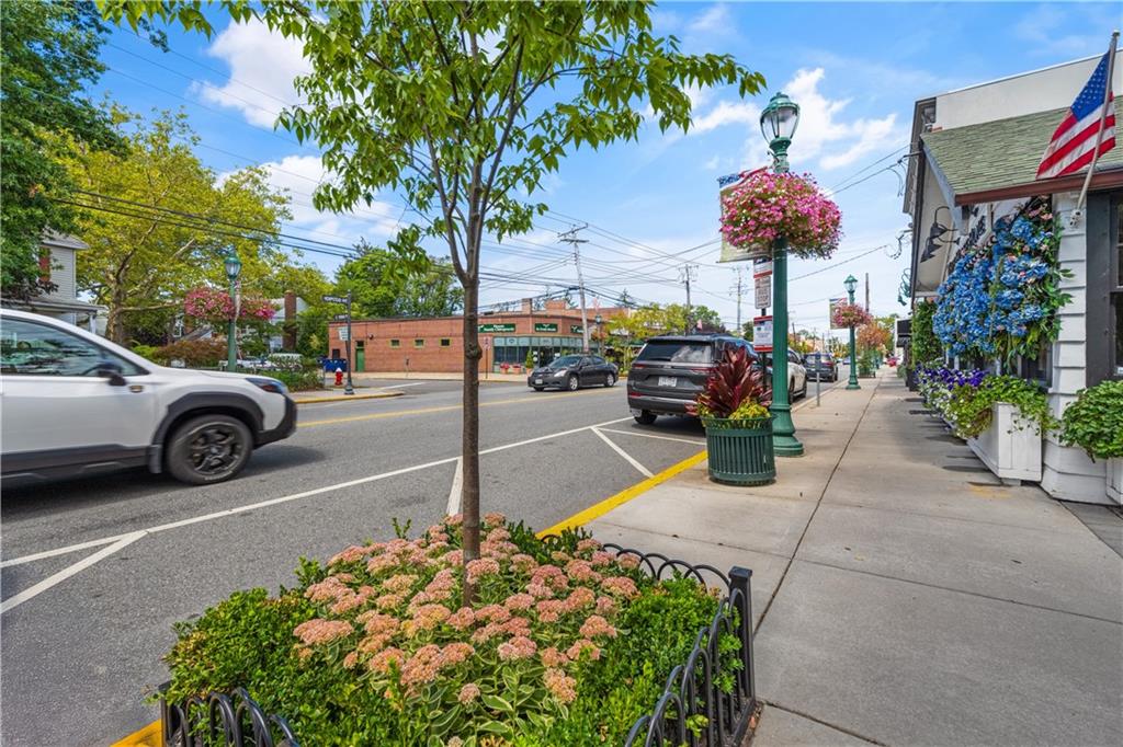 99 Rider Avenue Out of NYC Malverne NY 11565