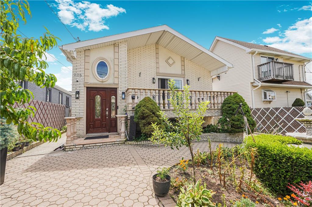 226 Olympia Boulevard South Beach Staten Island NY 10305