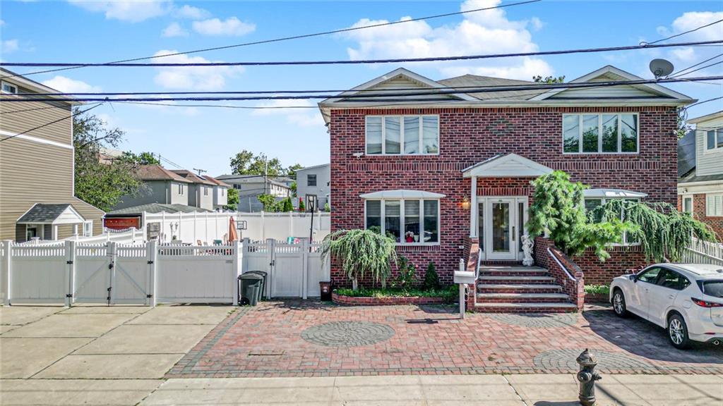 124 Virginia Avenue Rosebank Staten Island NY 10305