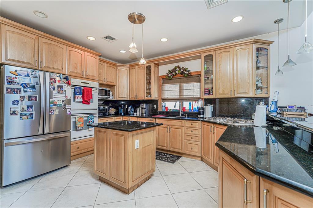 124 Virginia Avenue Rosebank Staten Island NY 10305
