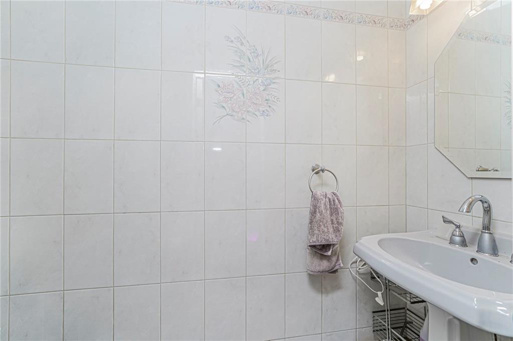 124 Virginia Avenue Rosebank Staten Island NY 10305