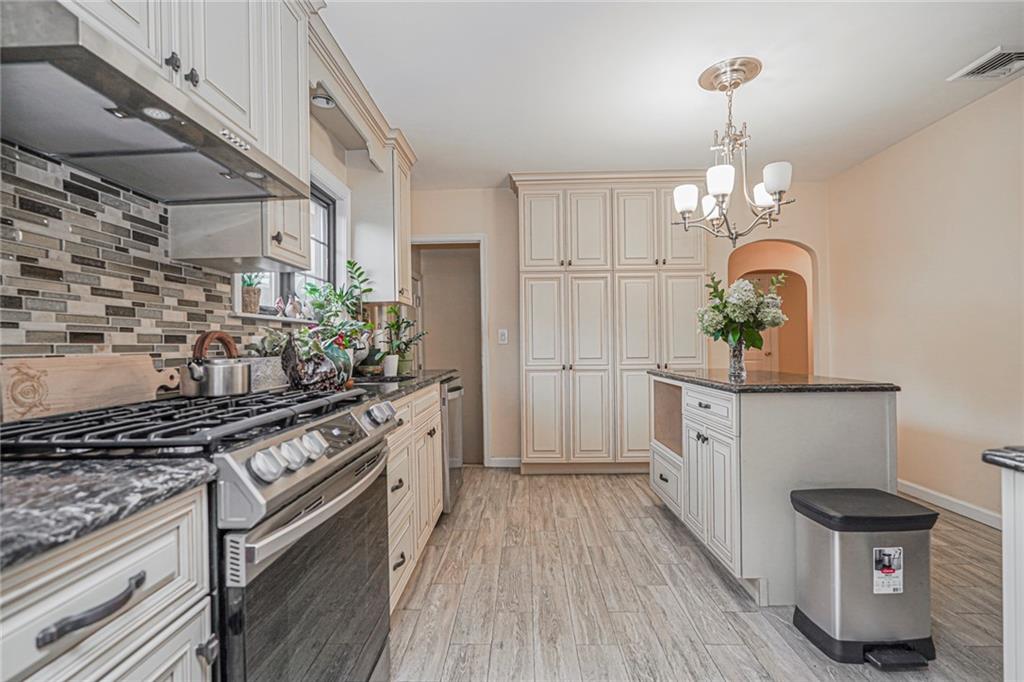 4 Brentwood Avenue Randall Manor Staten Island NY 10301