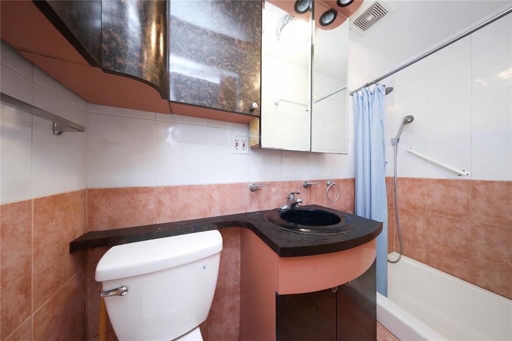 2240 East 26th Street Sheepshead Bay Brooklyn NY 11229
