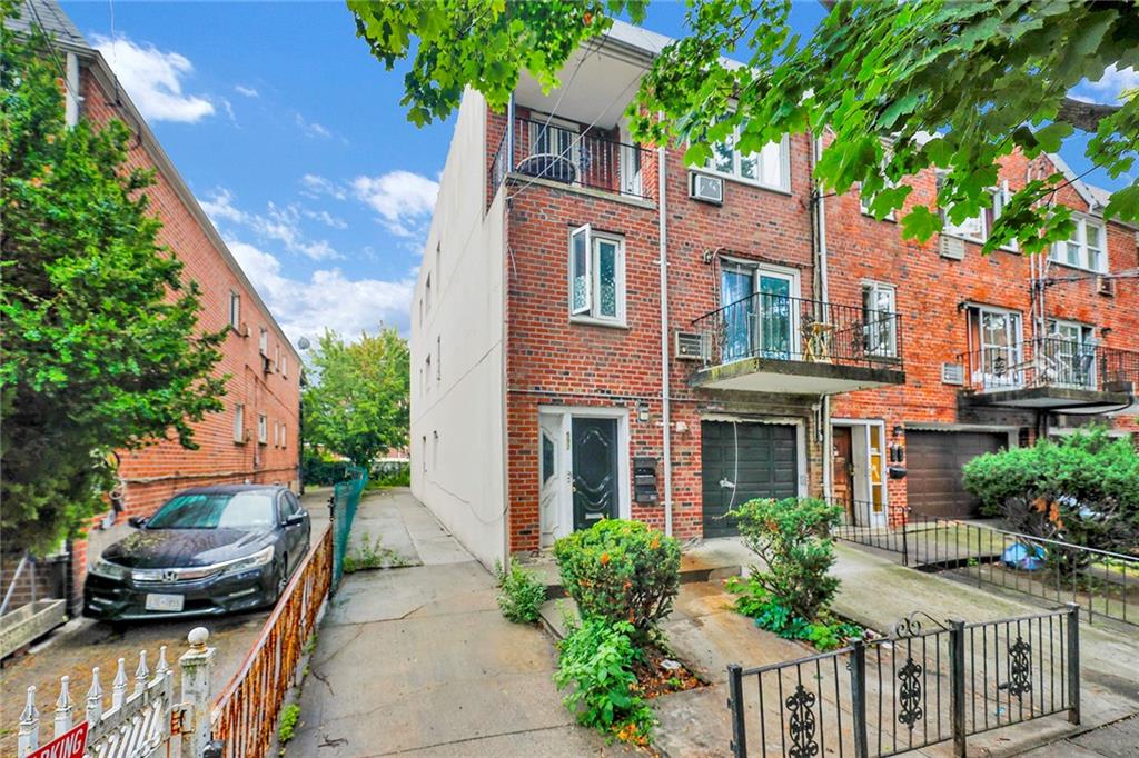 592 East 81st Street Canarsie Brooklyn NY 11236