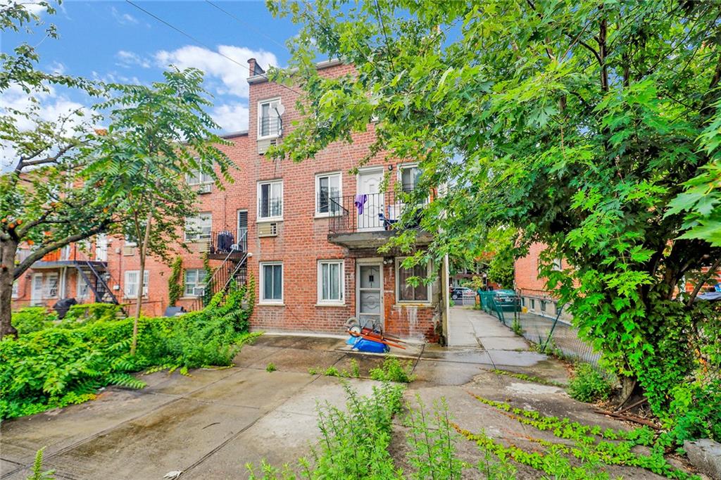 592 East 81st Street Canarsie Brooklyn NY 11236