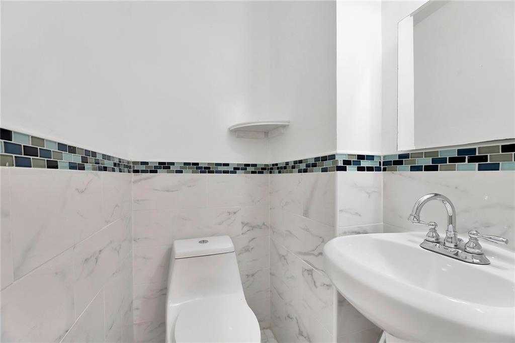 592 East 81st Street Canarsie Brooklyn NY 11236