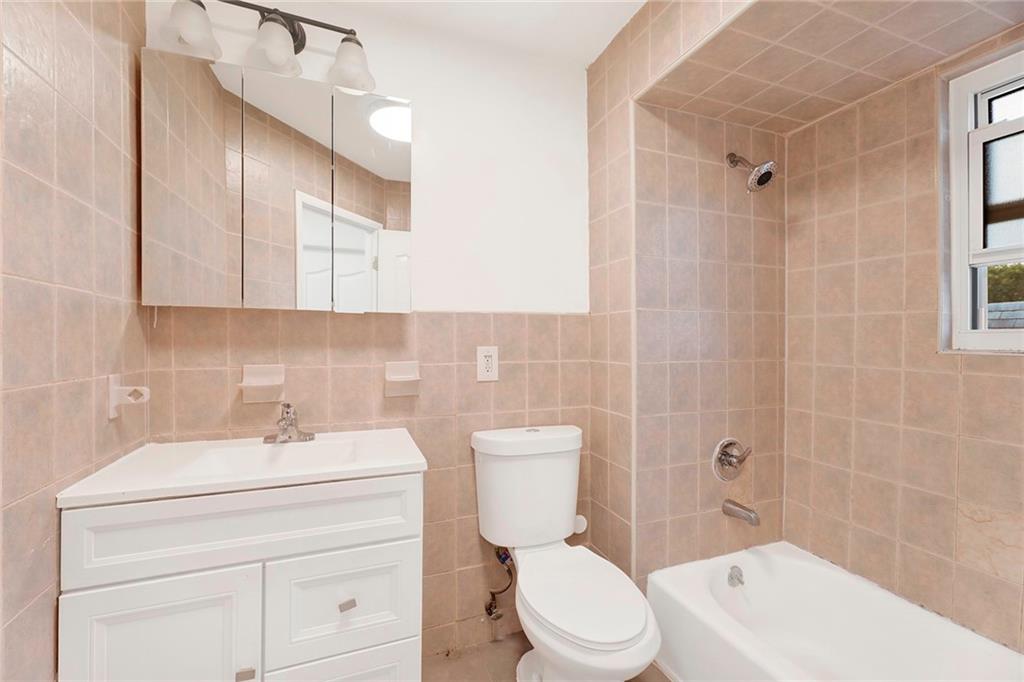 592 East 81st Street Canarsie Brooklyn NY 11236