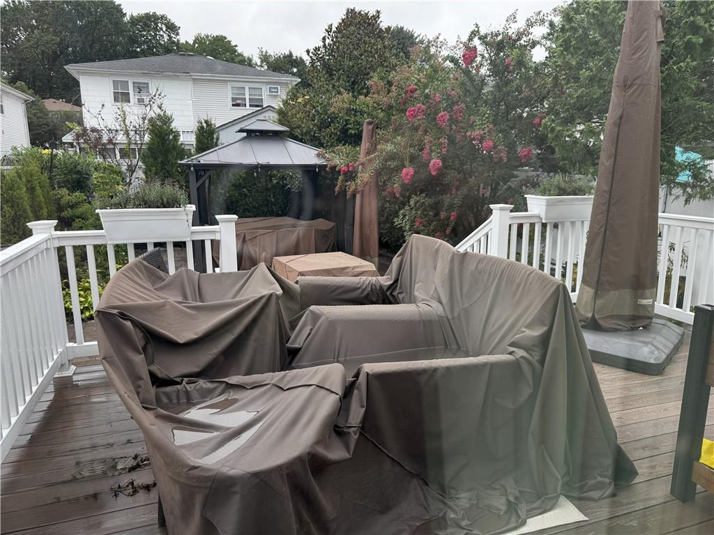 87 Vincent Avenue Oakwood Staten Island NY 10306