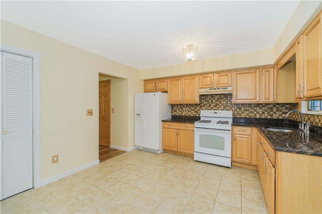 521 Buel Avenue Midland Beach Staten Island NY 10305