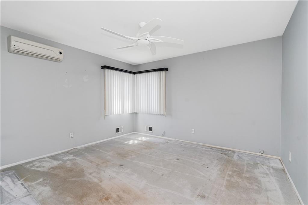 276 Fairbanks Avenue Oakwood Staten Island NY 10306