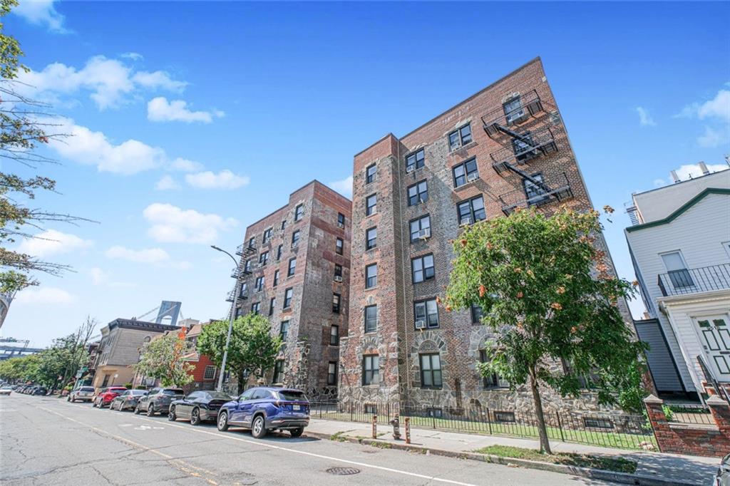 9524 Fort Hamilton Parkway Bay Ridge Brooklyn NY 11209