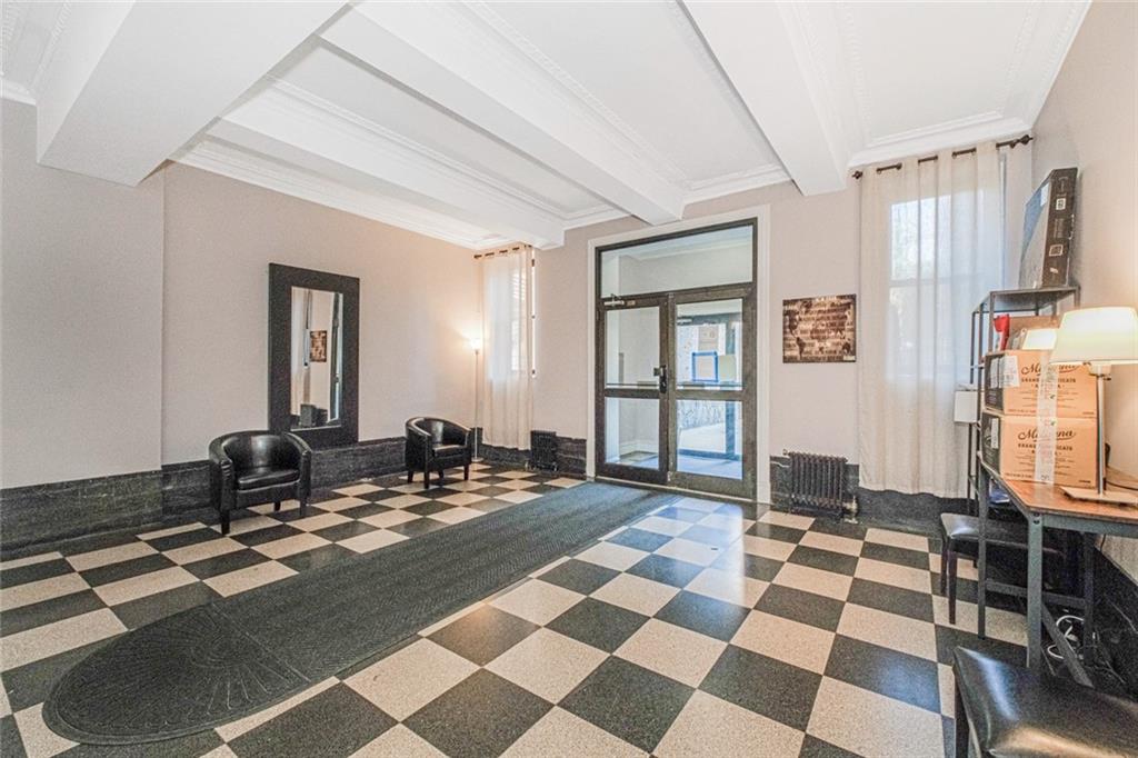9524 Fort Hamilton Parkway Bay Ridge Brooklyn NY 11209