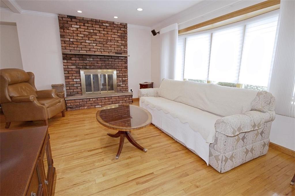 175 Amber Street Richmond Town Staten Island NY 10306