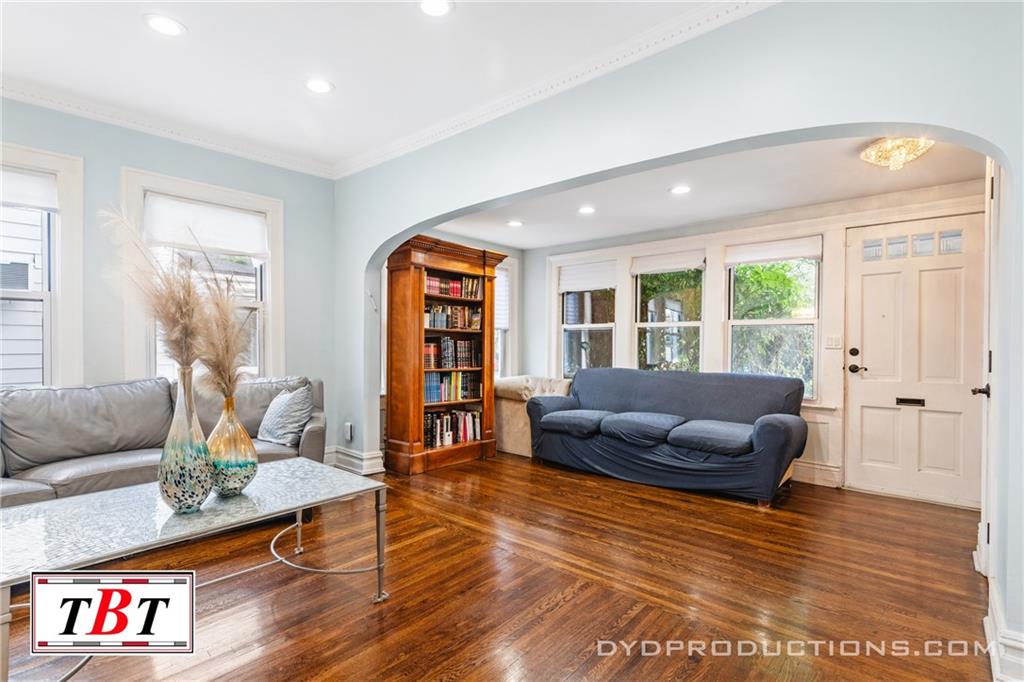 2515 Avenue I Midwood Brooklyn NY 11210
