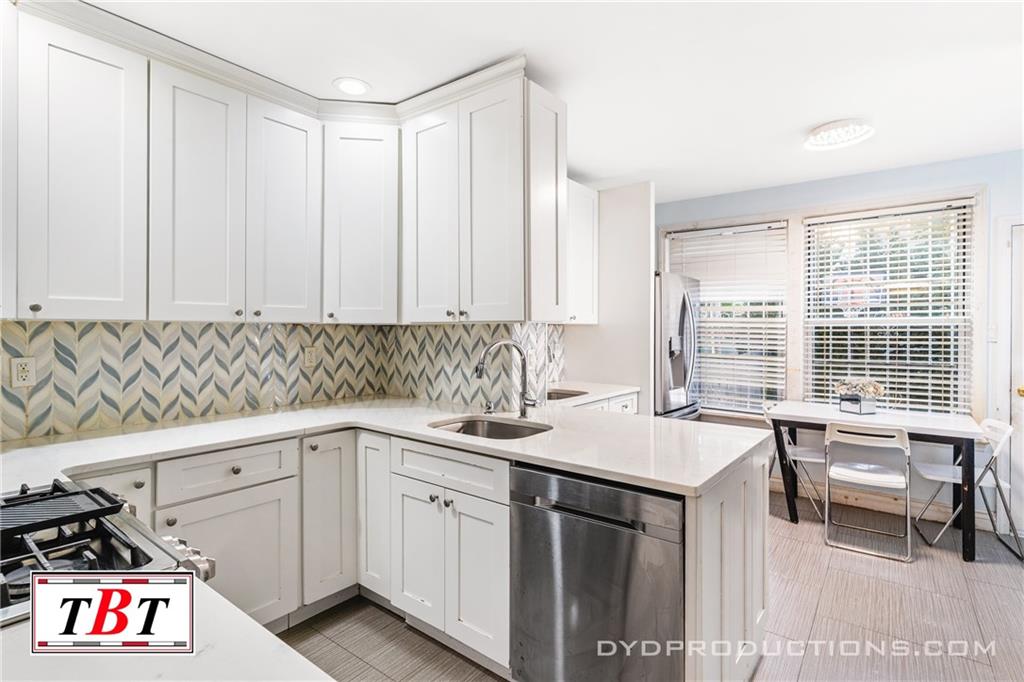 2515 Avenue I Midwood Brooklyn NY 11210