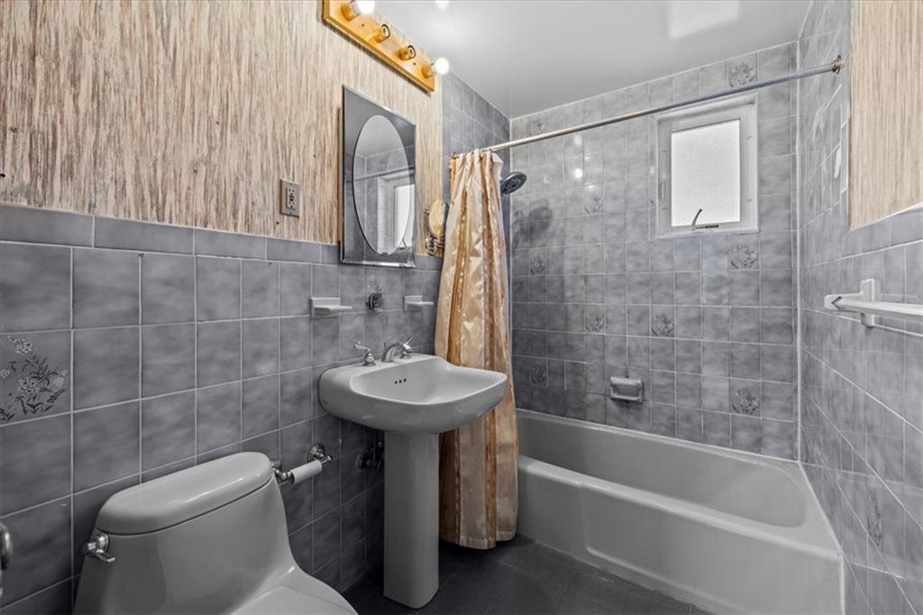 3303 Avenue R Marine Park Brooklyn NY 11234