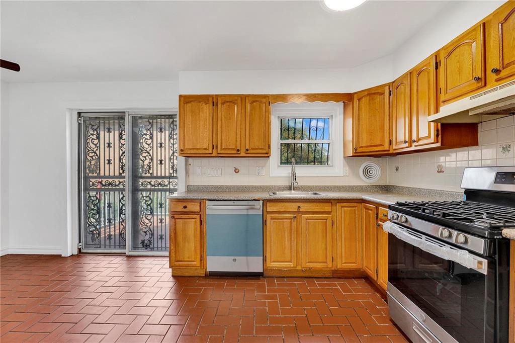9207 Schenck Street Canarsie Brooklyn NY 11236