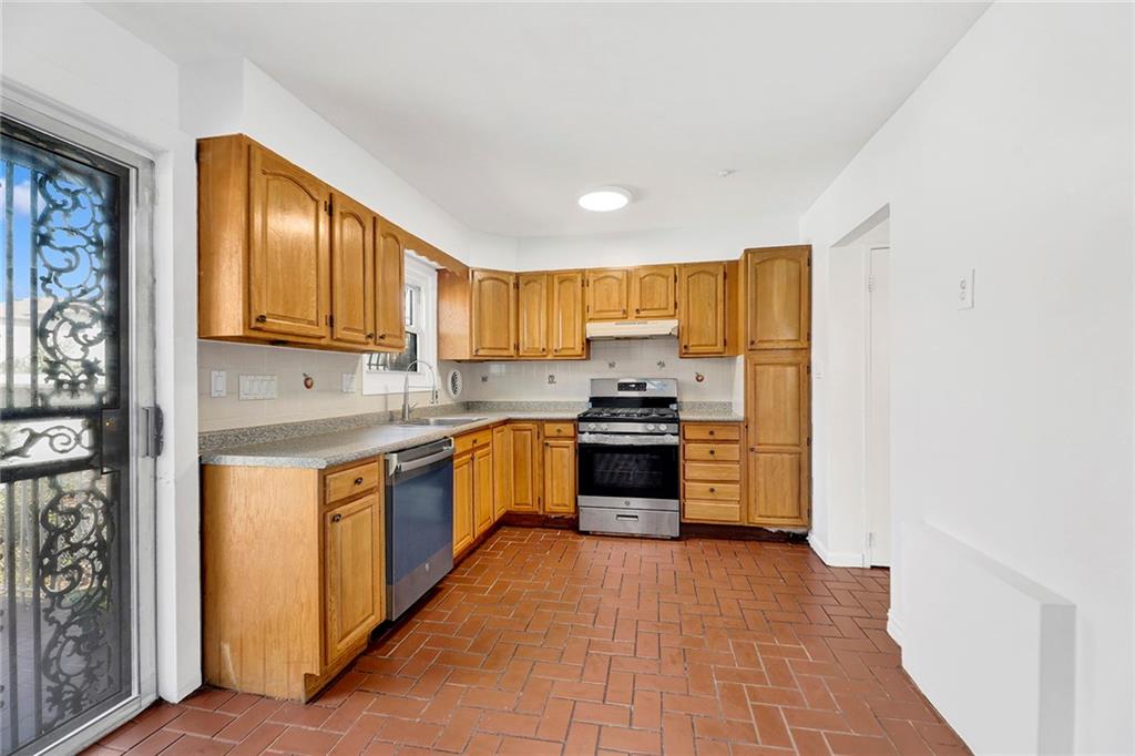 9207 Schenck Street Canarsie Brooklyn NY 11236