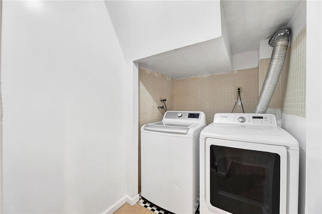 9207 Schenck Street Canarsie Brooklyn NY 11236