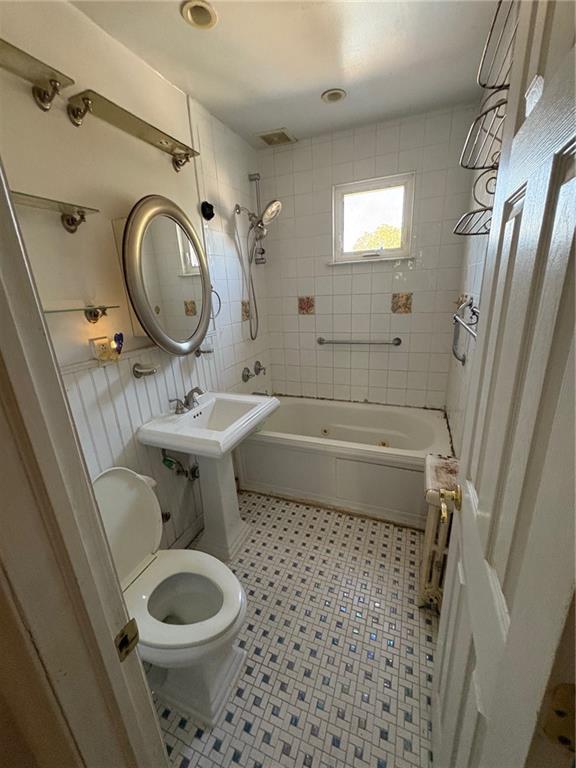 1733 East 32nd Street Marine Park Brooklyn NY 11234