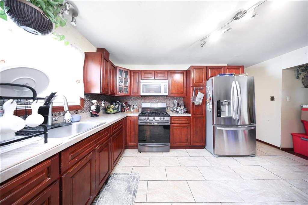 34 Andros Avenue Mariner's Harbor Staten Island NY 10303