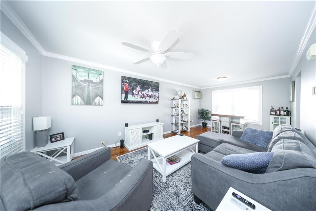 7 Egbert Place Rosebank Staten Island NY 10305