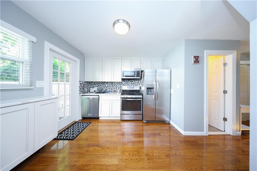 7 Egbert Place Rosebank Staten Island NY 10305