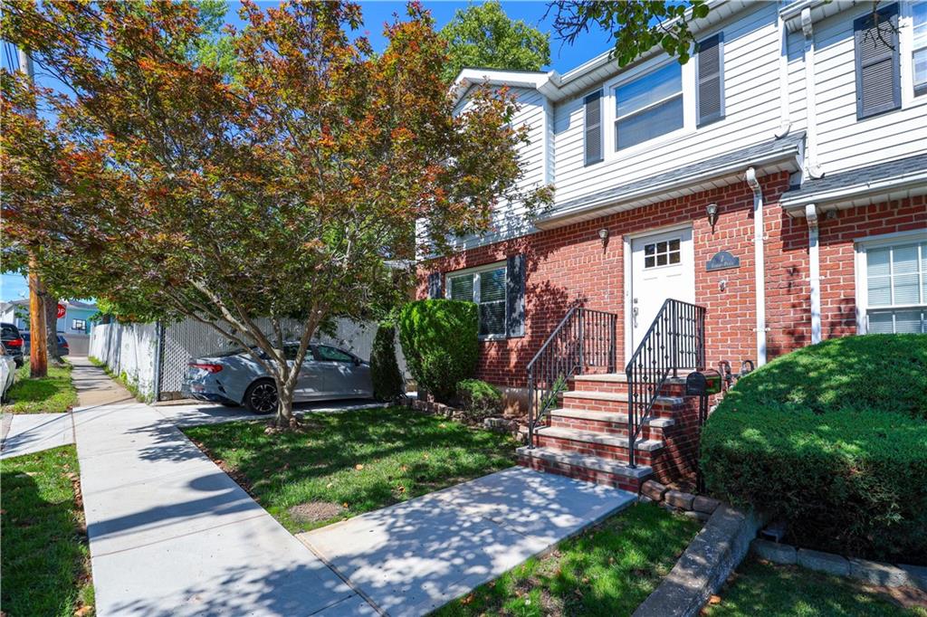 7 Egbert Place Rosebank Staten Island NY 10305