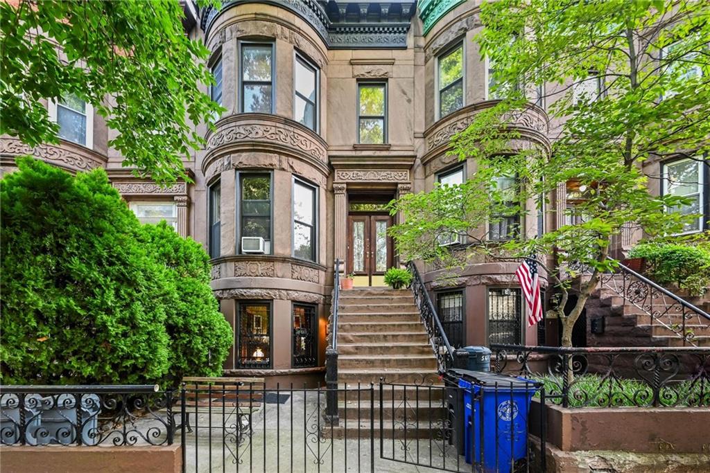 559 47th Street Sunset Park Brooklyn NY 11220