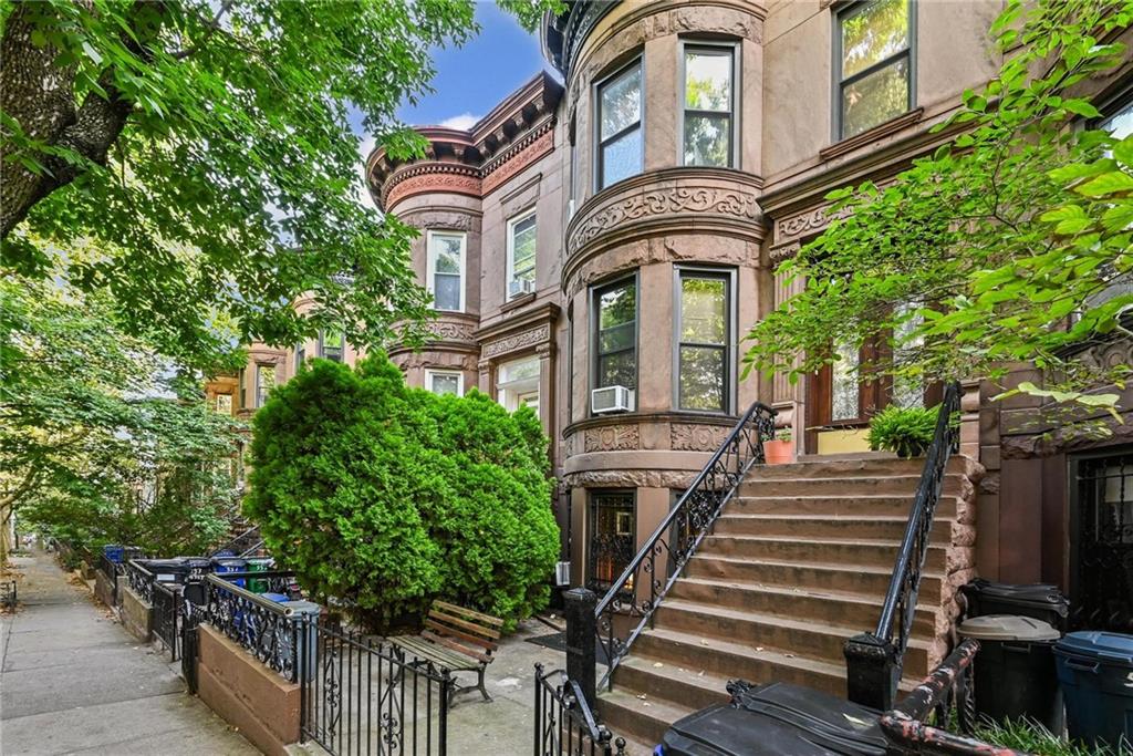 559 47th Street Sunset Park Brooklyn NY 11220