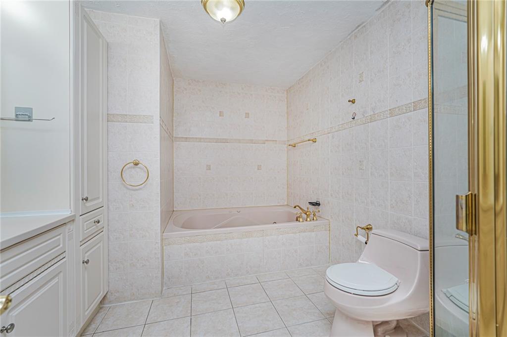 70 Redwood Loop Staten Island NY 10309