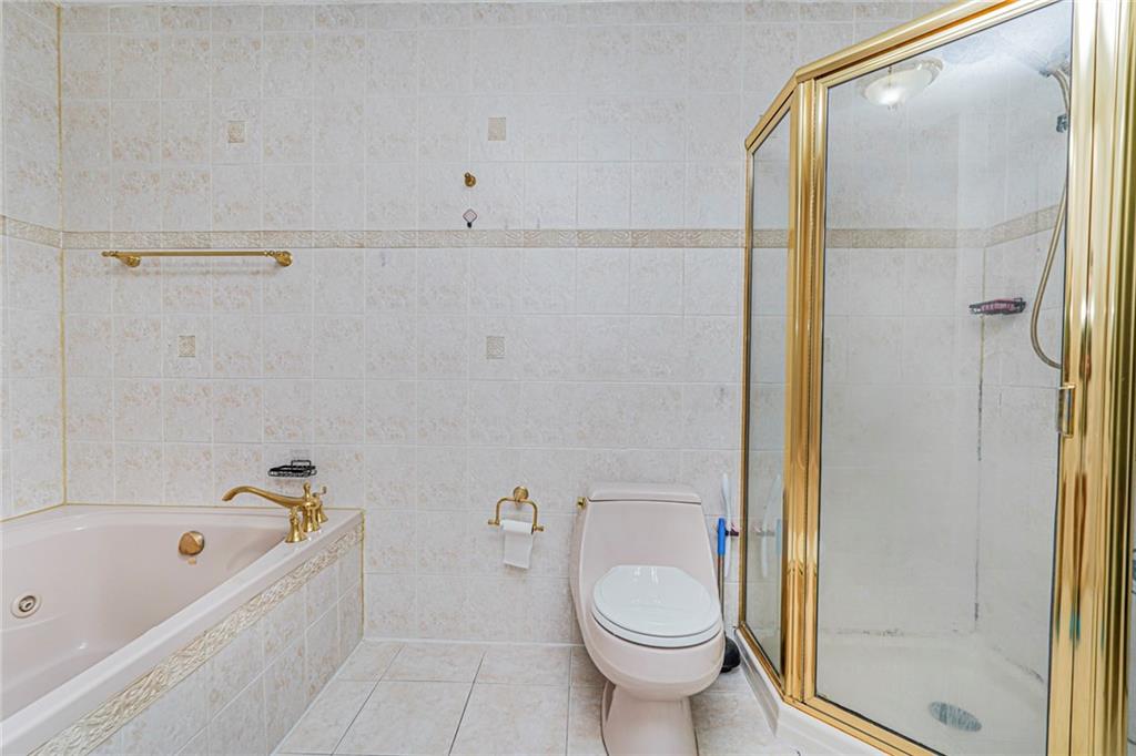 70 Redwood Loop Staten Island NY 10309