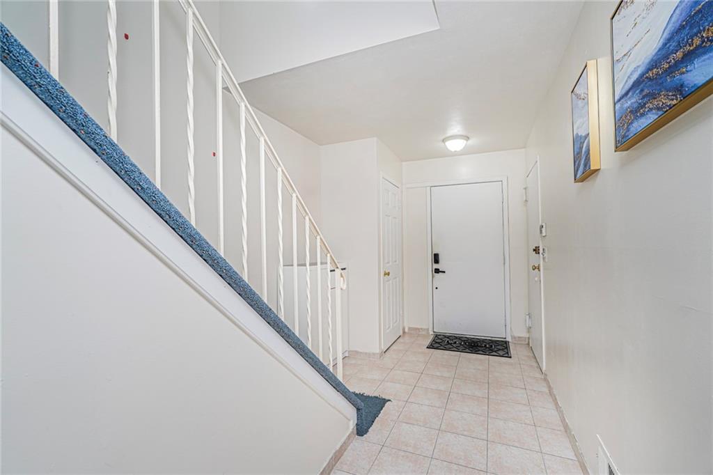 70 Redwood Loop Staten Island NY 10309