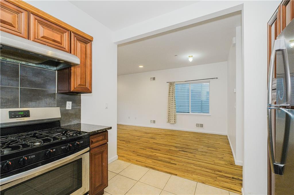 29 Stanley Avenue Tompkinsville Staten Island NY 10301