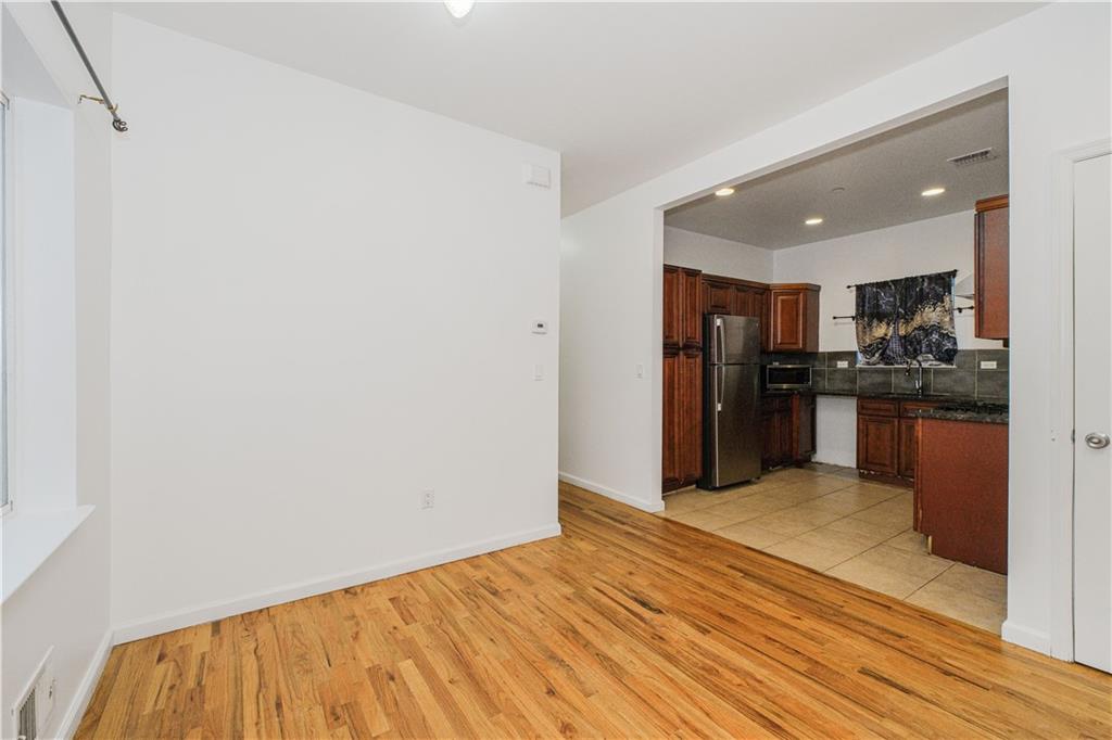 29 Stanley Avenue Tompkinsville Staten Island NY 10301