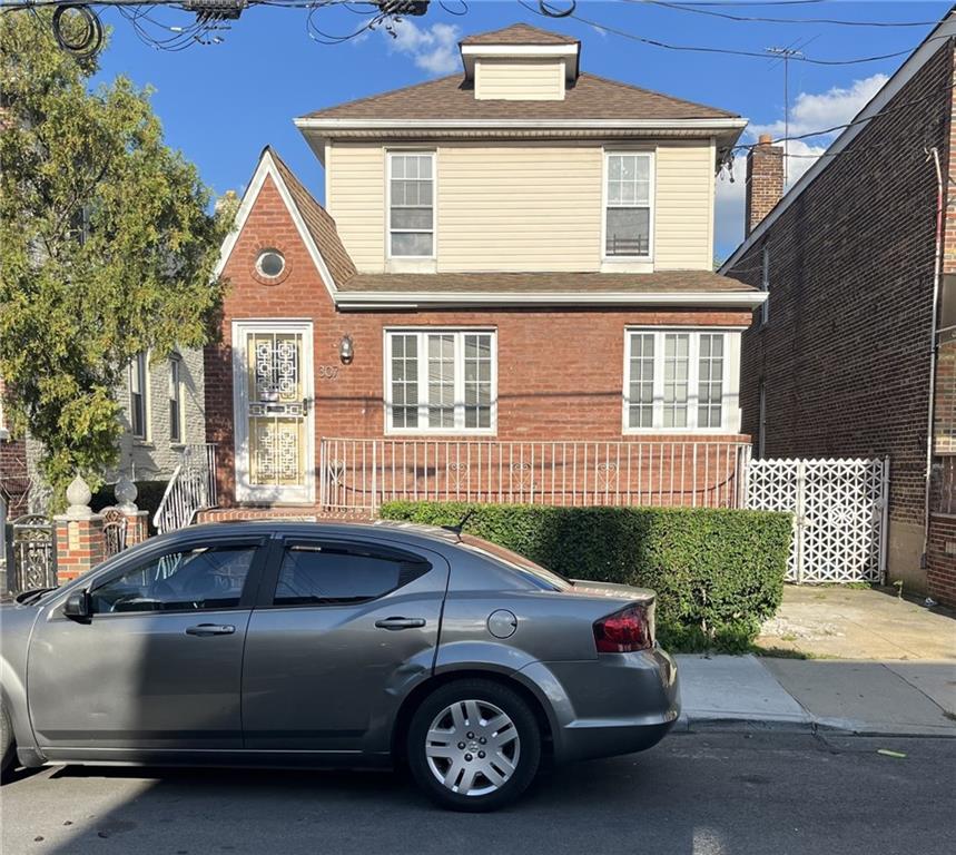 307 East 51st Street East Flatbush Brooklyn NY 00000