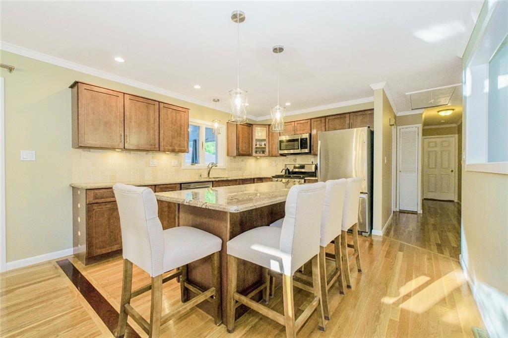 7 Dore Court West Brighton Staten Island NY 10310