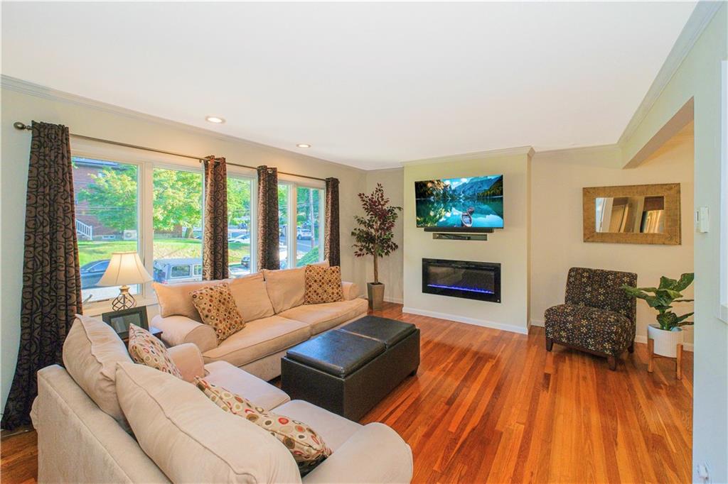 7 Dore Court West Brighton Staten Island NY 10310