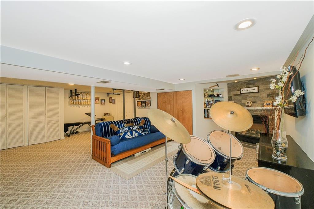 7 Dore Court West Brighton Staten Island NY 10310
