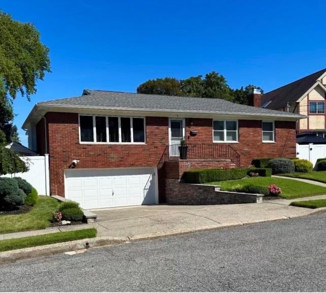 7 Dore Court West Brighton Staten Island NY 10310